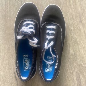 Keds black sneakers